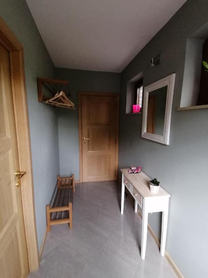 L'Atelier D'Arthur - Gite Chaleureux Avec Jacuzzi. Tenneville Esterno foto