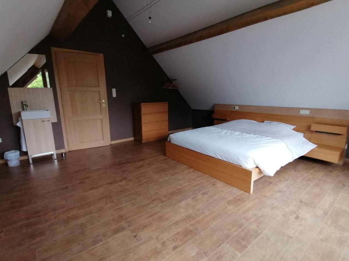 L'Atelier D'Arthur - Gite Chaleureux Avec Jacuzzi. Tenneville Esterno foto